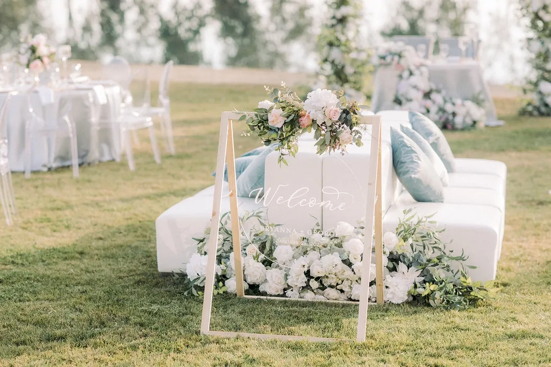 Lakeview Estates & Winery - Outdoor Wedding Sign