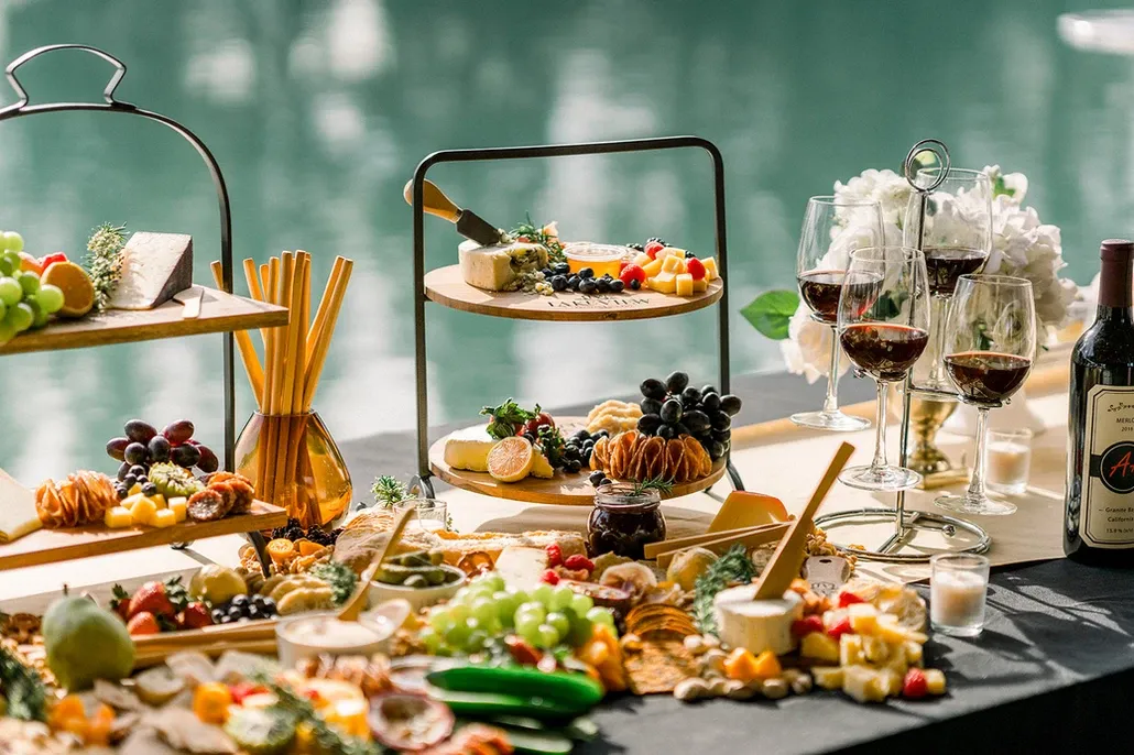 Lakeview Estates & Winery - Catering