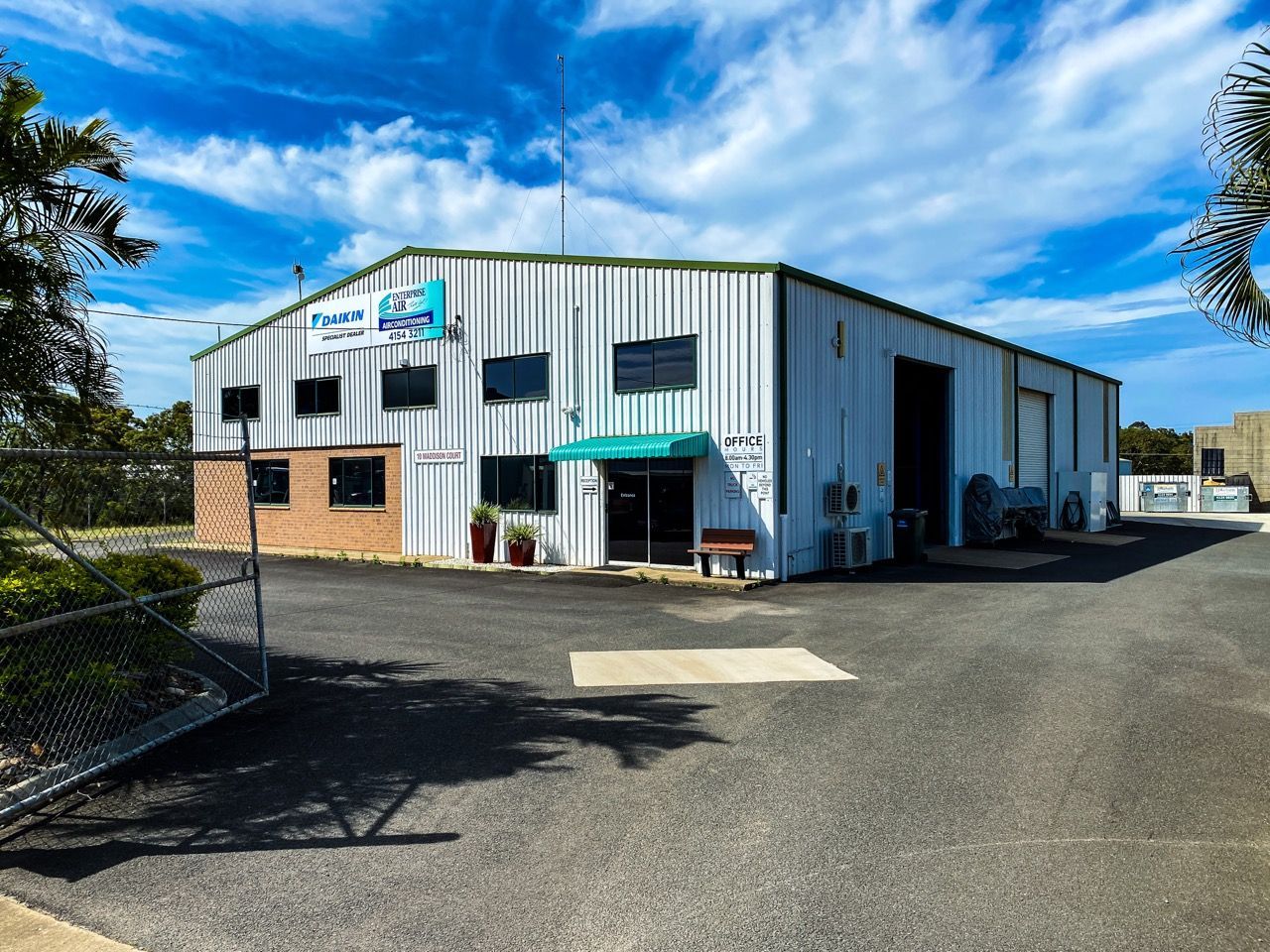 Enterprise Air Shop Front — Enterprise Air That's Cool in Svensson Heights, QLD