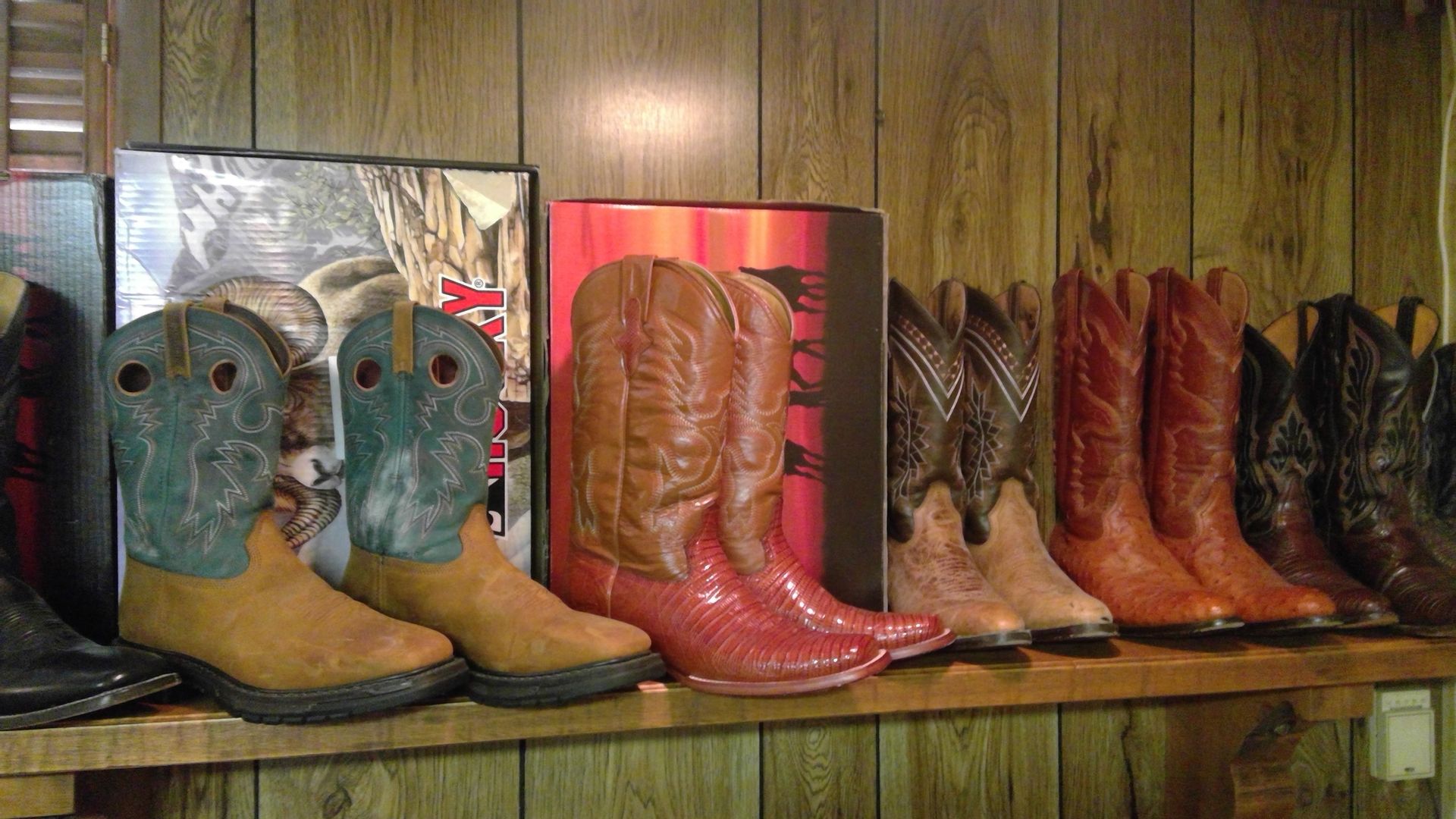 Boots | Anne's Anteex | Lake Ave., Peoria, IL