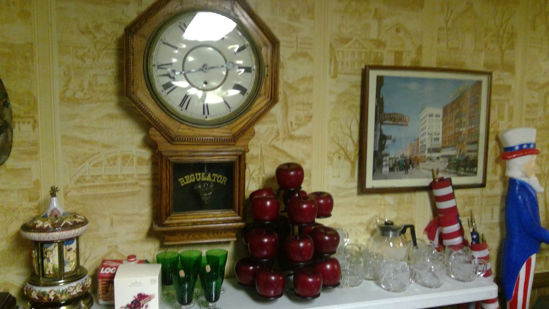Old Wall Clock  | Lake Ave., Peoria, IL
