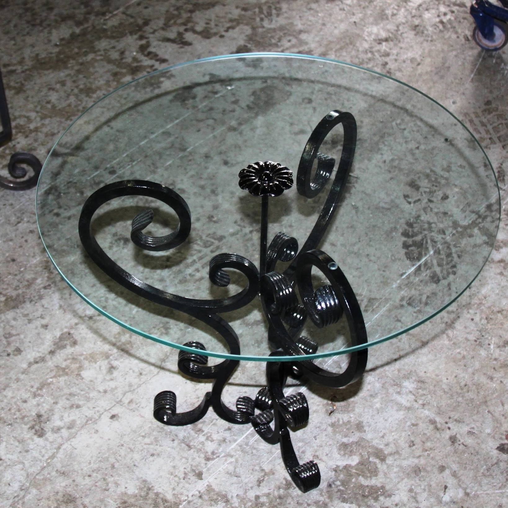 tavolino in ferro e vetro