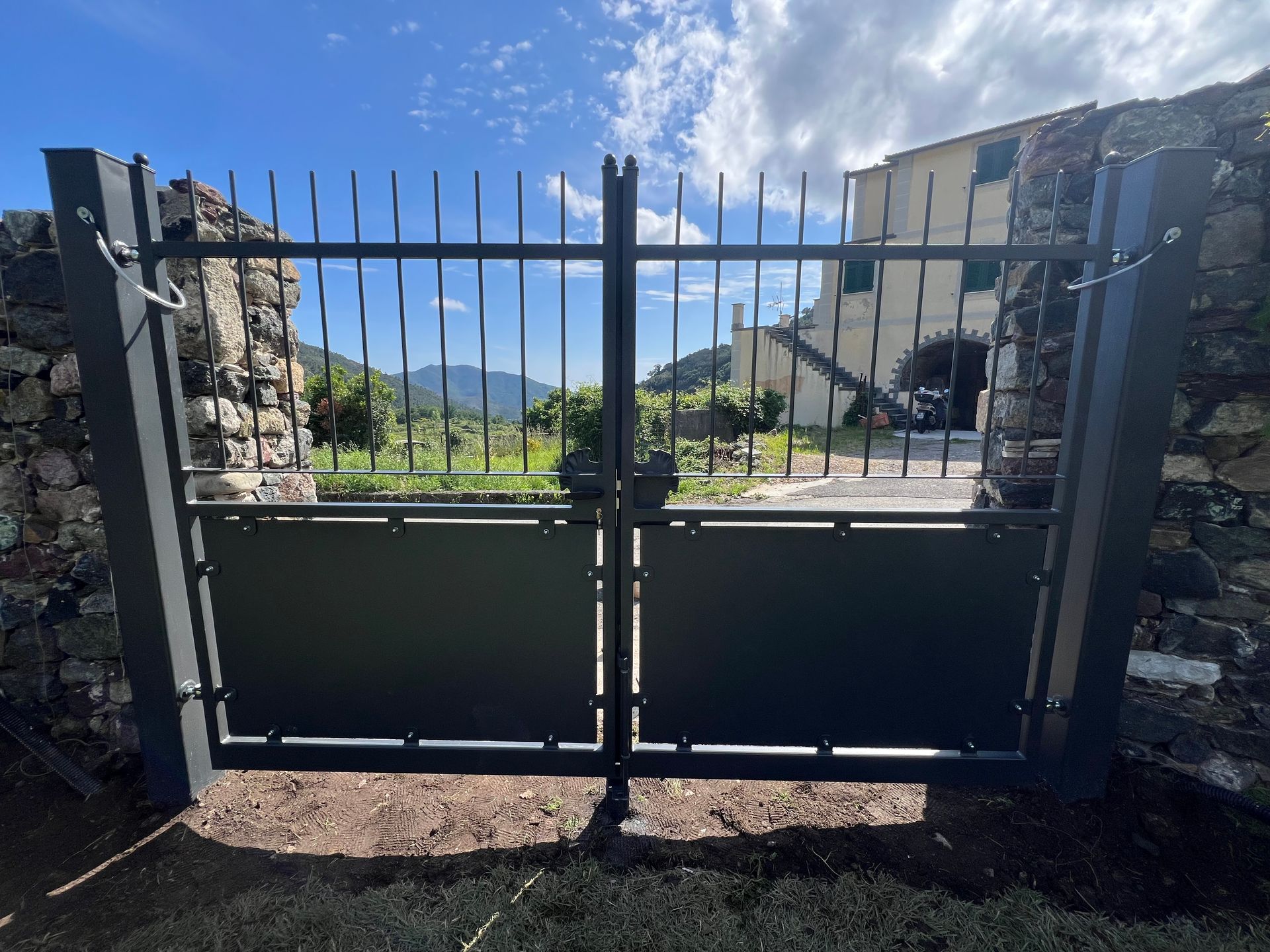 cancelli in ferro su misura Sestri Levante