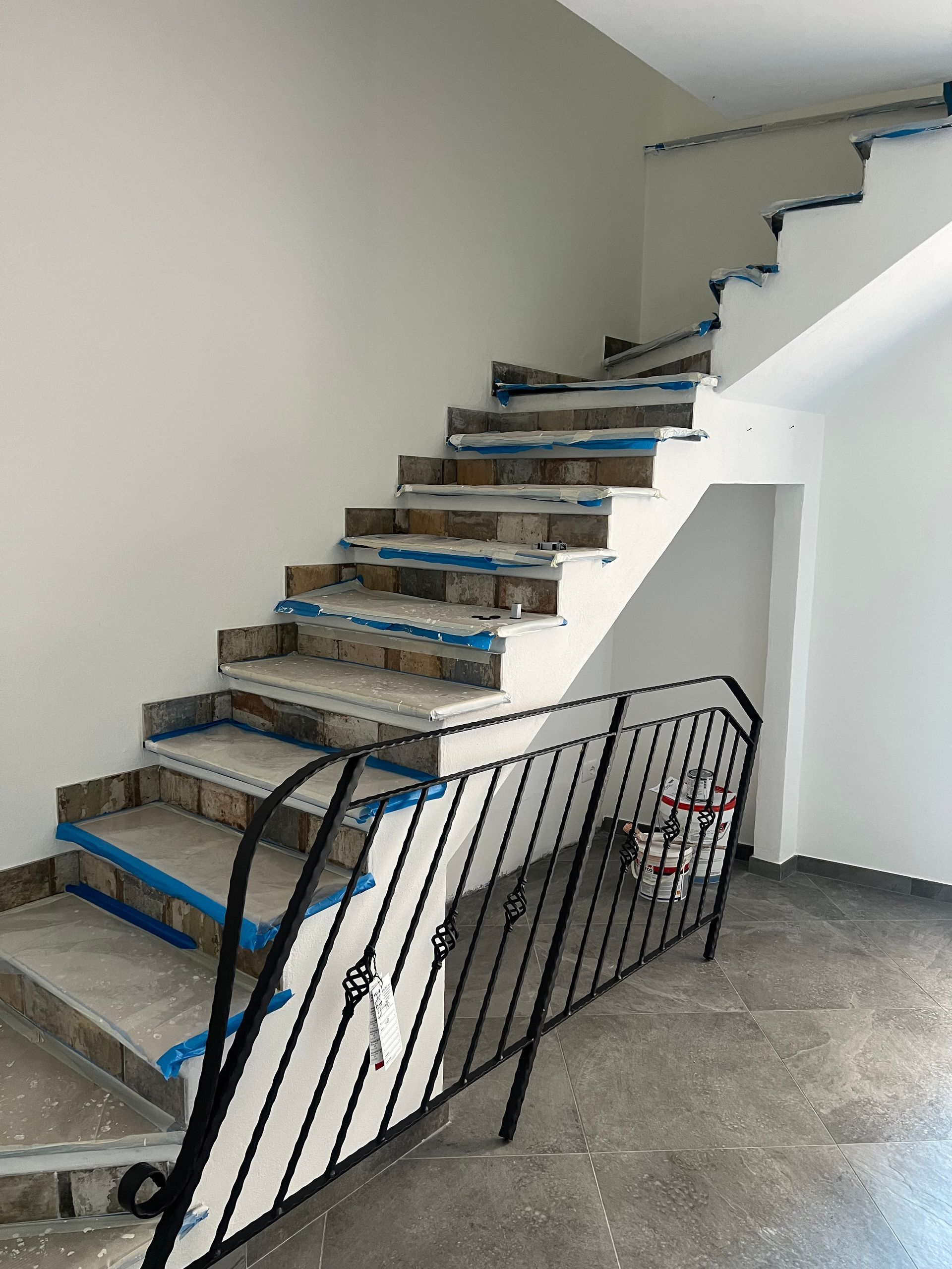 realizzazione e installazione scale in ferro battuto Sestri Levante