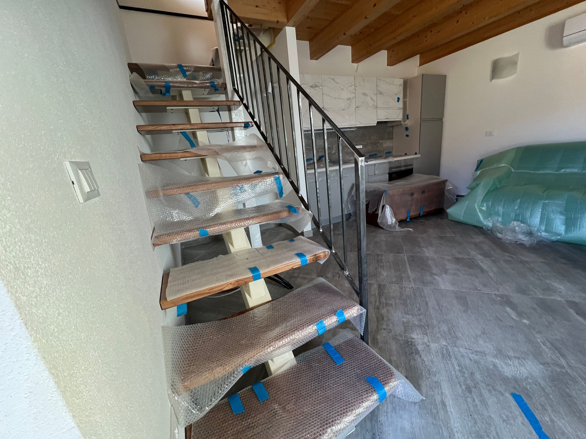 realizzazione e installazione scale in ferro battuto Sestri Levante