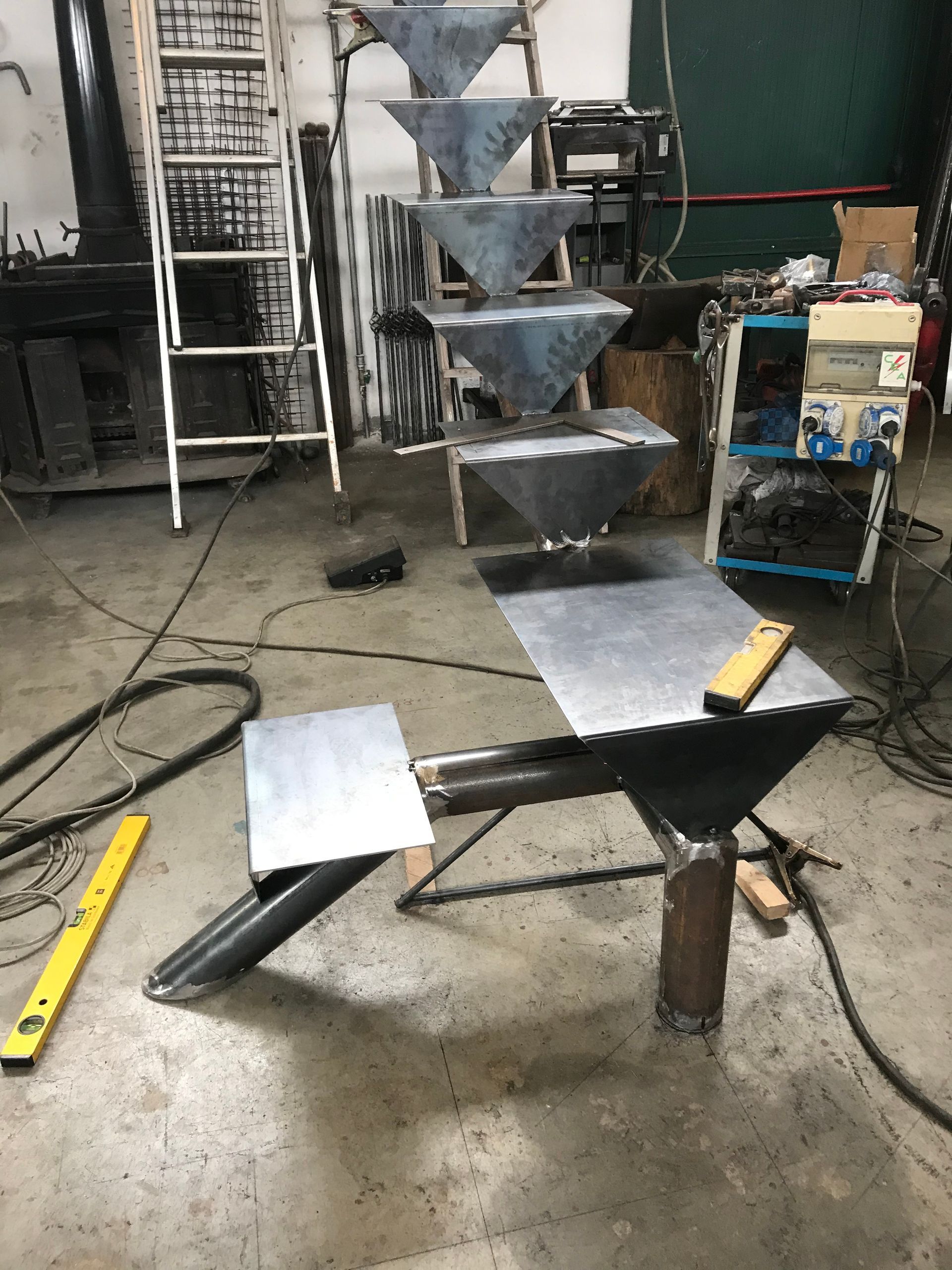 realizzazione e installazione scale in ferro battuto Sestri Levante