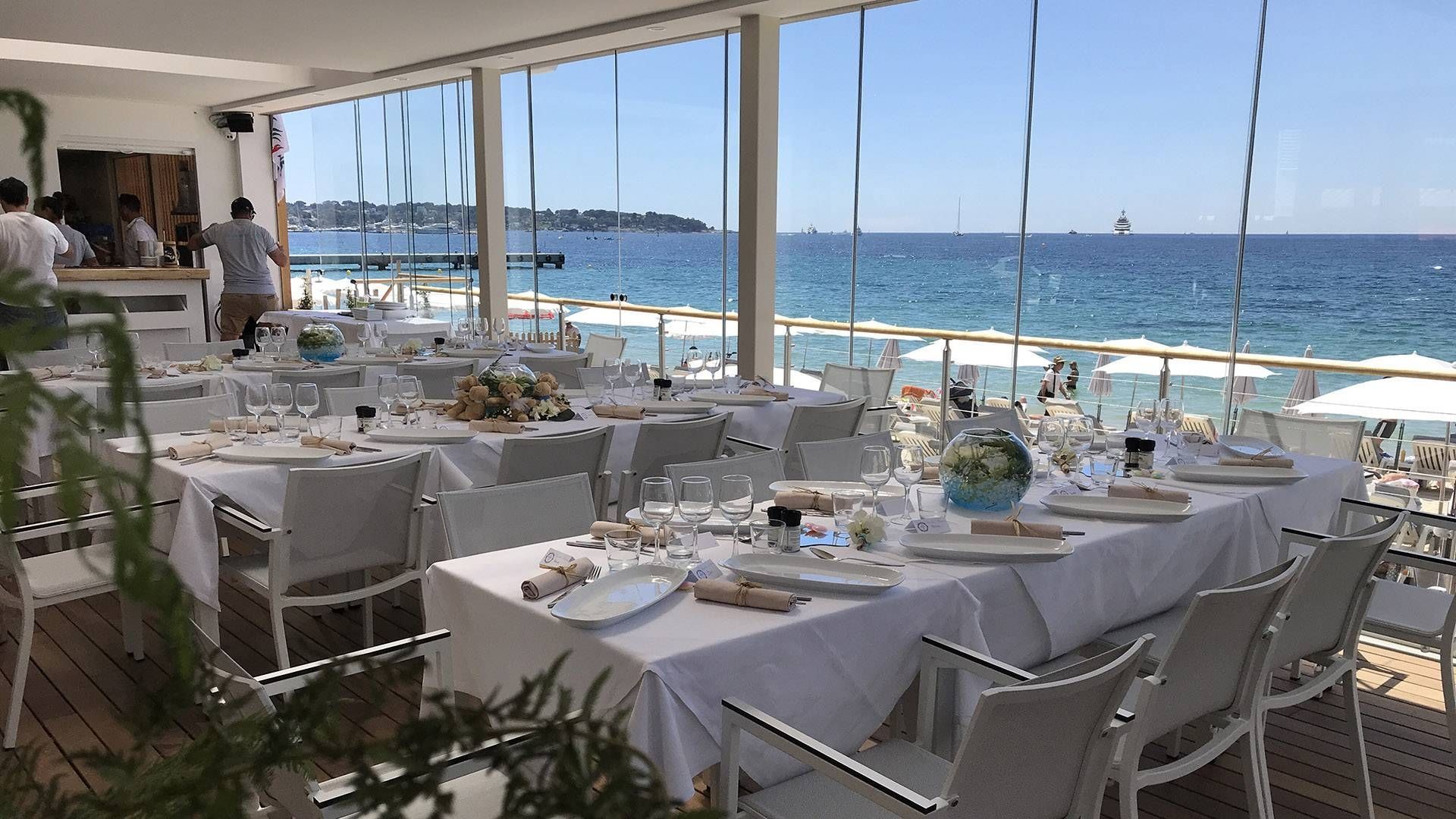 Tables vue mer Estérel plage