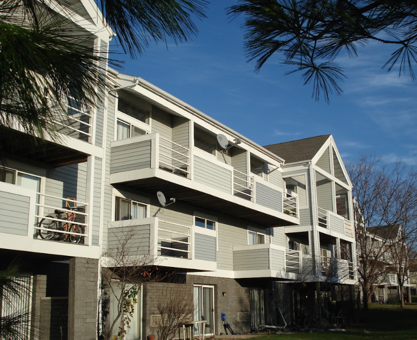North Park Apartments - Image 1