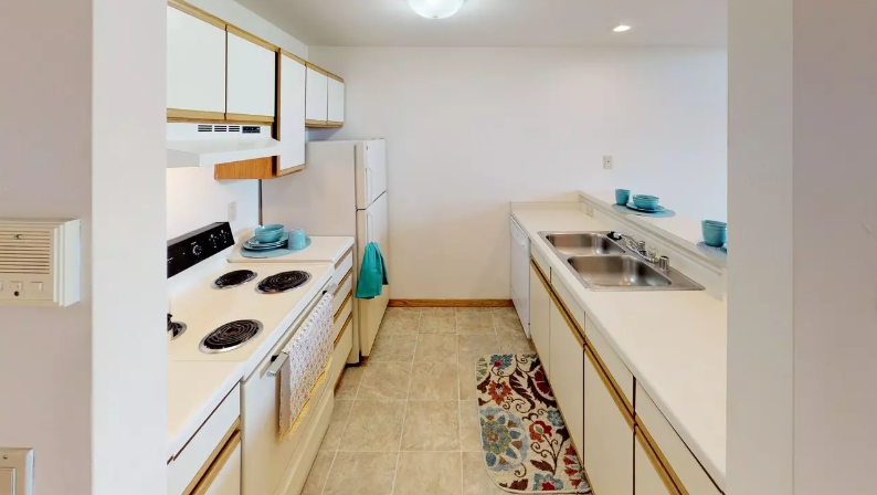 North Park Apartments - Image 1