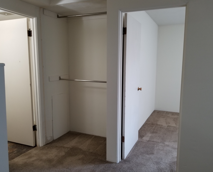 121 S Hancock - Image 9