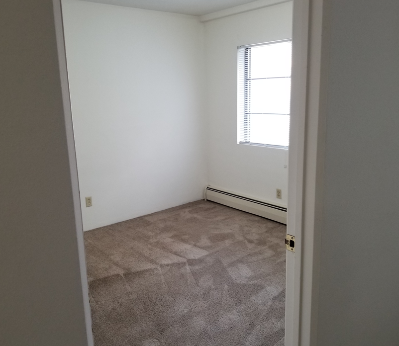 121 S Hancock - Image 10