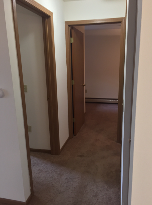 404 E Wilson - Image 10