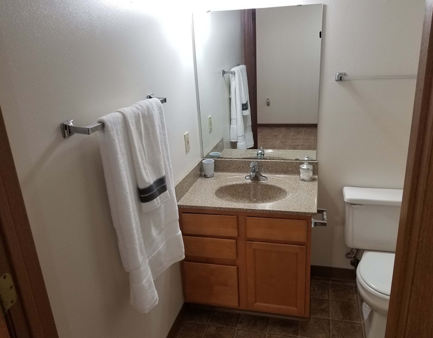 404 E Wilson - Image 18