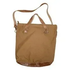 Borsa tote in tela color cuoio con base rifinita in pelle e manici in pelle abbinata, dotata di tracolla regolabile.