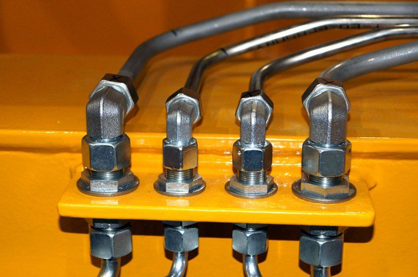 Hydraulic component fabricators R.S. Hydraulics Ltd