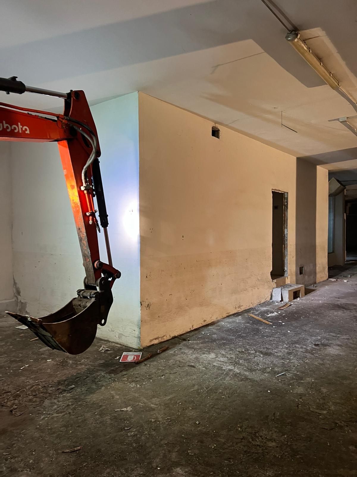 Scavi interno palazzo