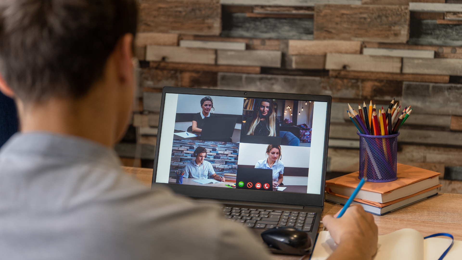 Expert Advice for Hiring Remote Workers: 5 Tips to Build a Team
