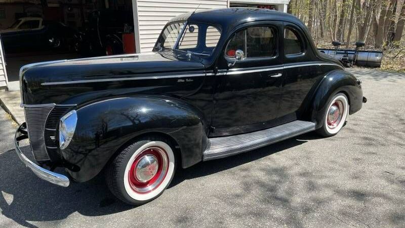 1940 Ford Deluxe | Tampa, FL | CARuso Classic Cars