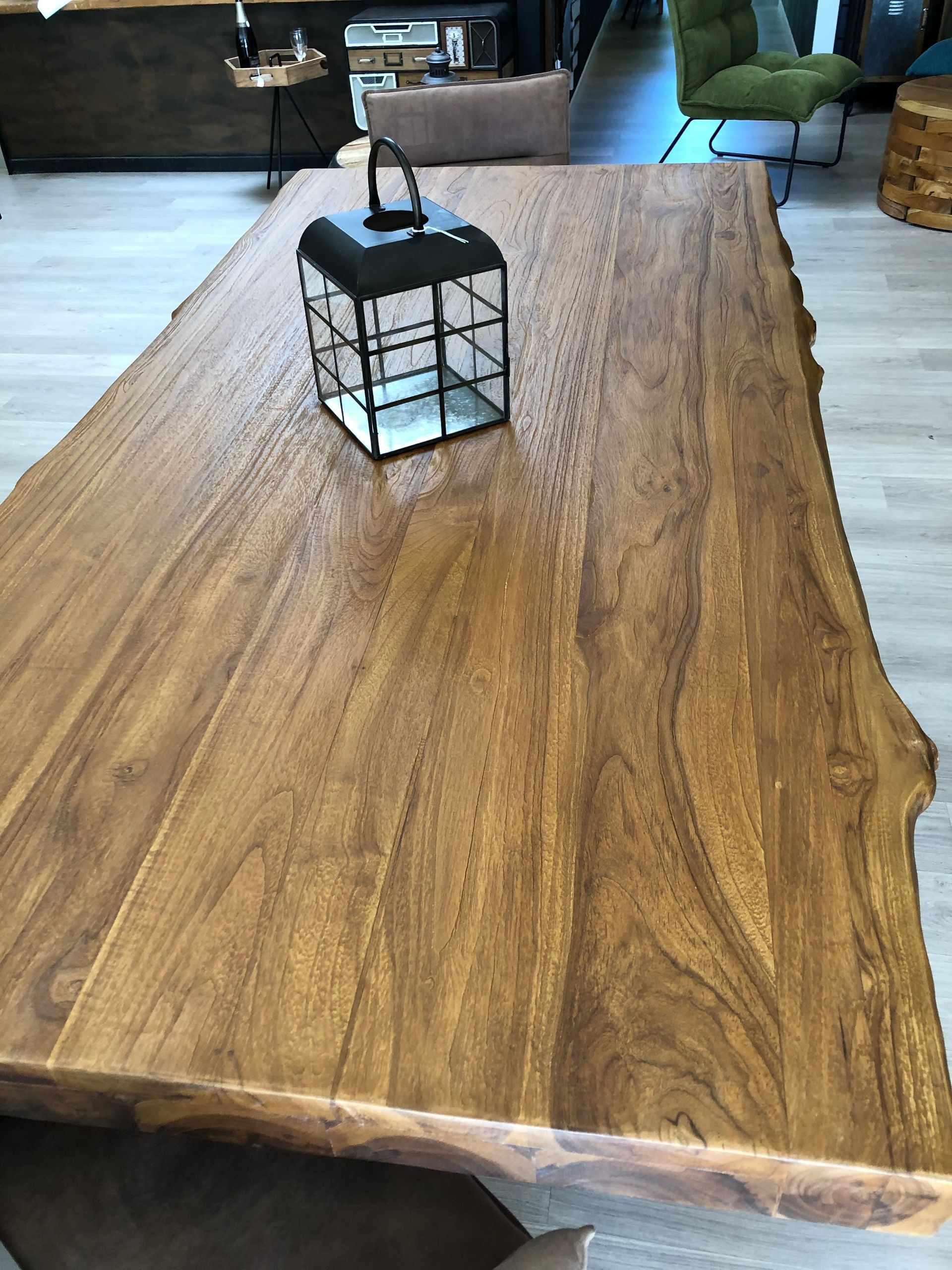 Table pied central 200