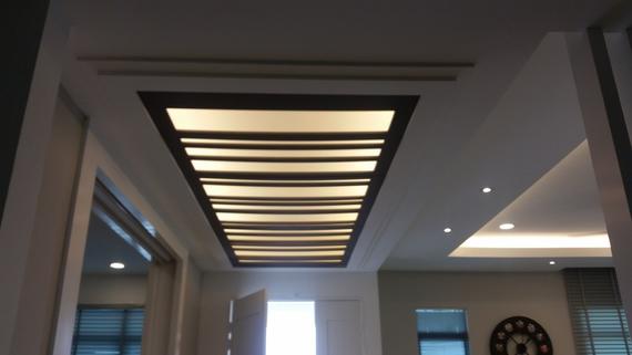 Top Beauty Plasterglass Ceiling -Door Entrance Design