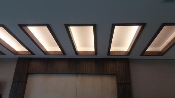 Top Beauty Plasterglass Ceiling -Door Entrance Design