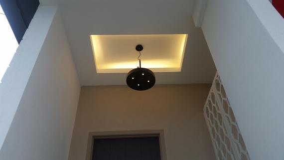 Top Beauty Plasterglass Ceiling -Door Entrance Design