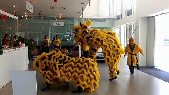 Top Beauty Plasterglass Ceiling completed project for Volkswagen Showroom