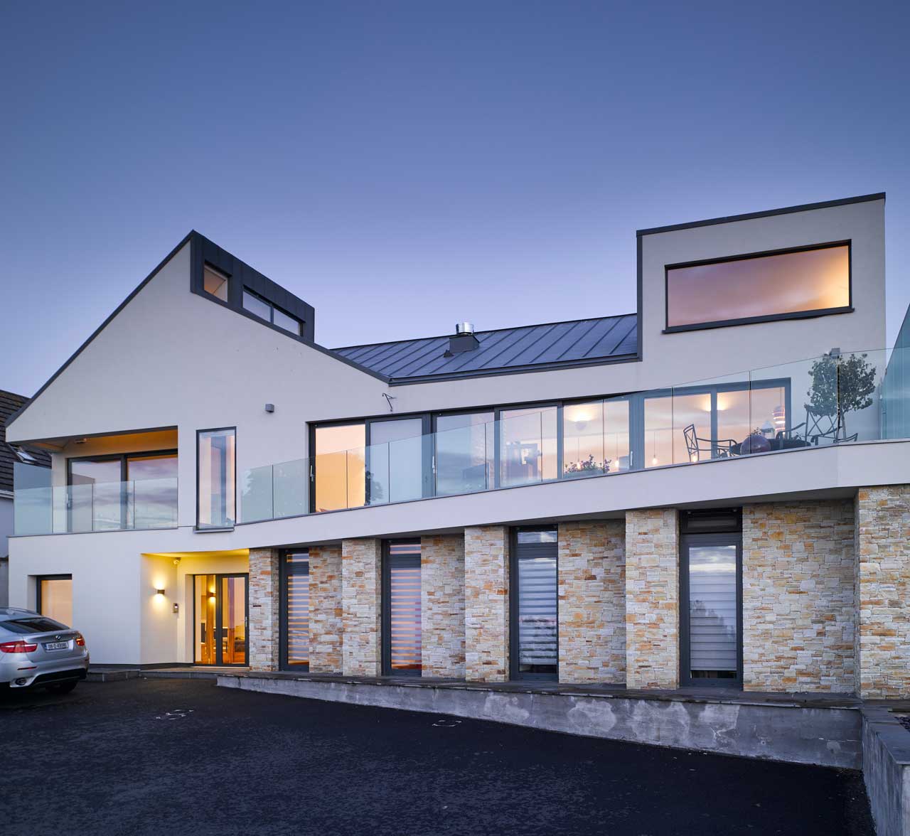 Exterior view of the front of the 'Galtee Lodge' designed by 'Dublin Design Studio'.
