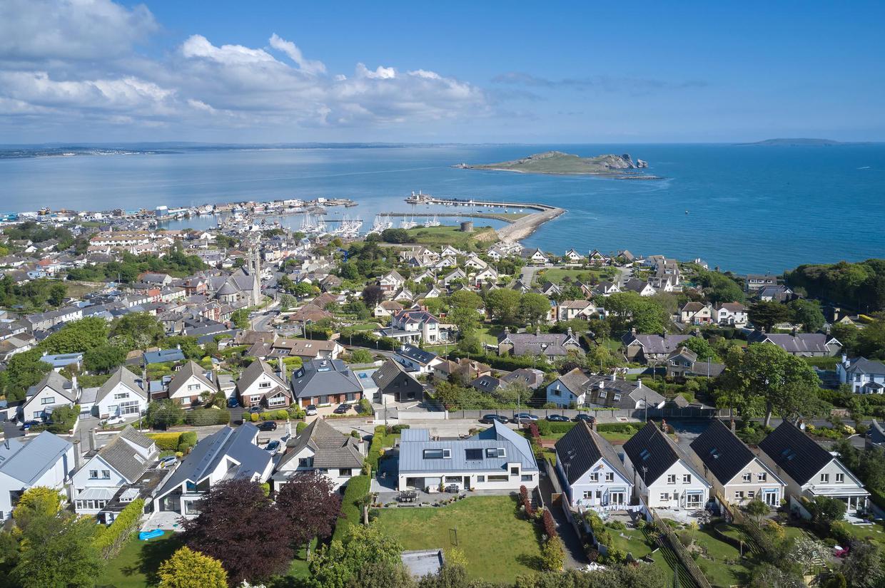 Views over Howth harbour and towards Ireland’s Eye and Lambay.