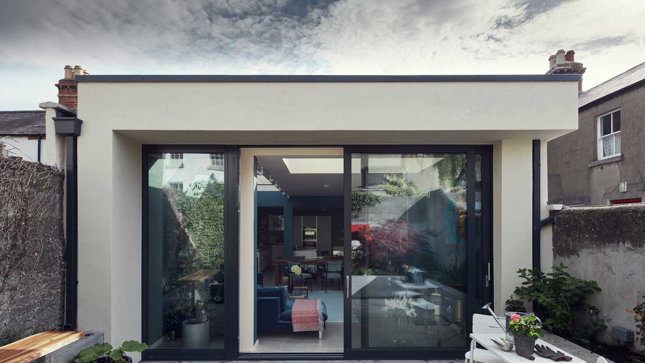 Portobello's modern rear extension blends sleek design with functionality, enhancing space and architectural appeal.