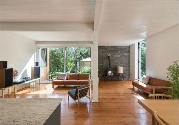 An interior view of a modern dwelling at Wheatley Eyot overlooking the Thames