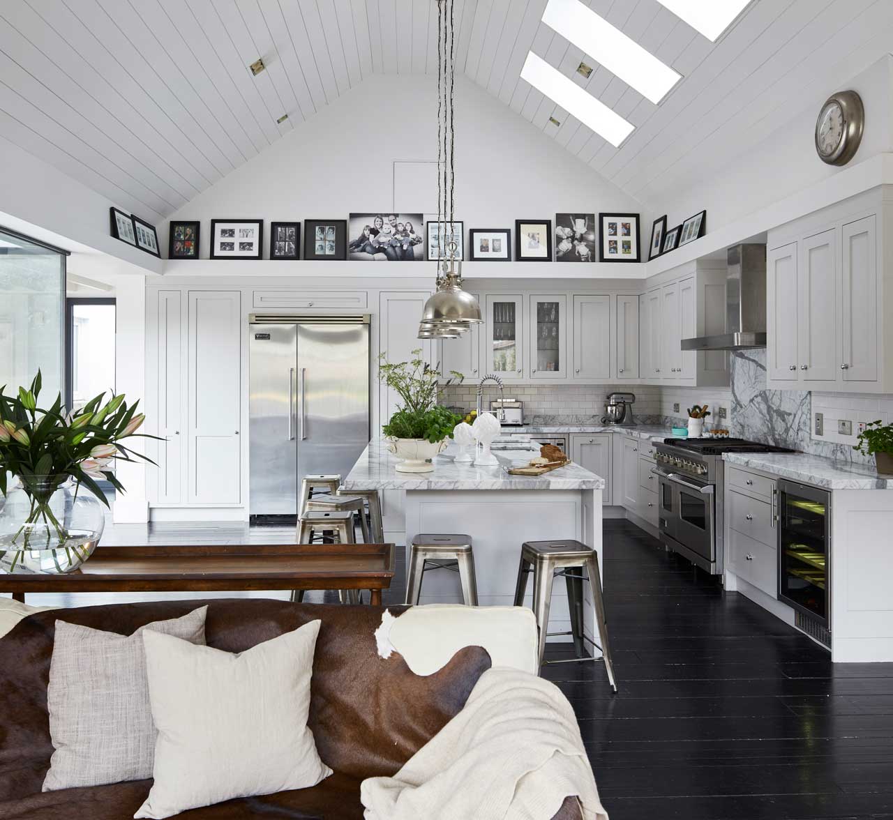 Interior Kitchen of the White Lodge in 'White lodge, Dun Laoghaire' designed by 'Dublin Design Studio'