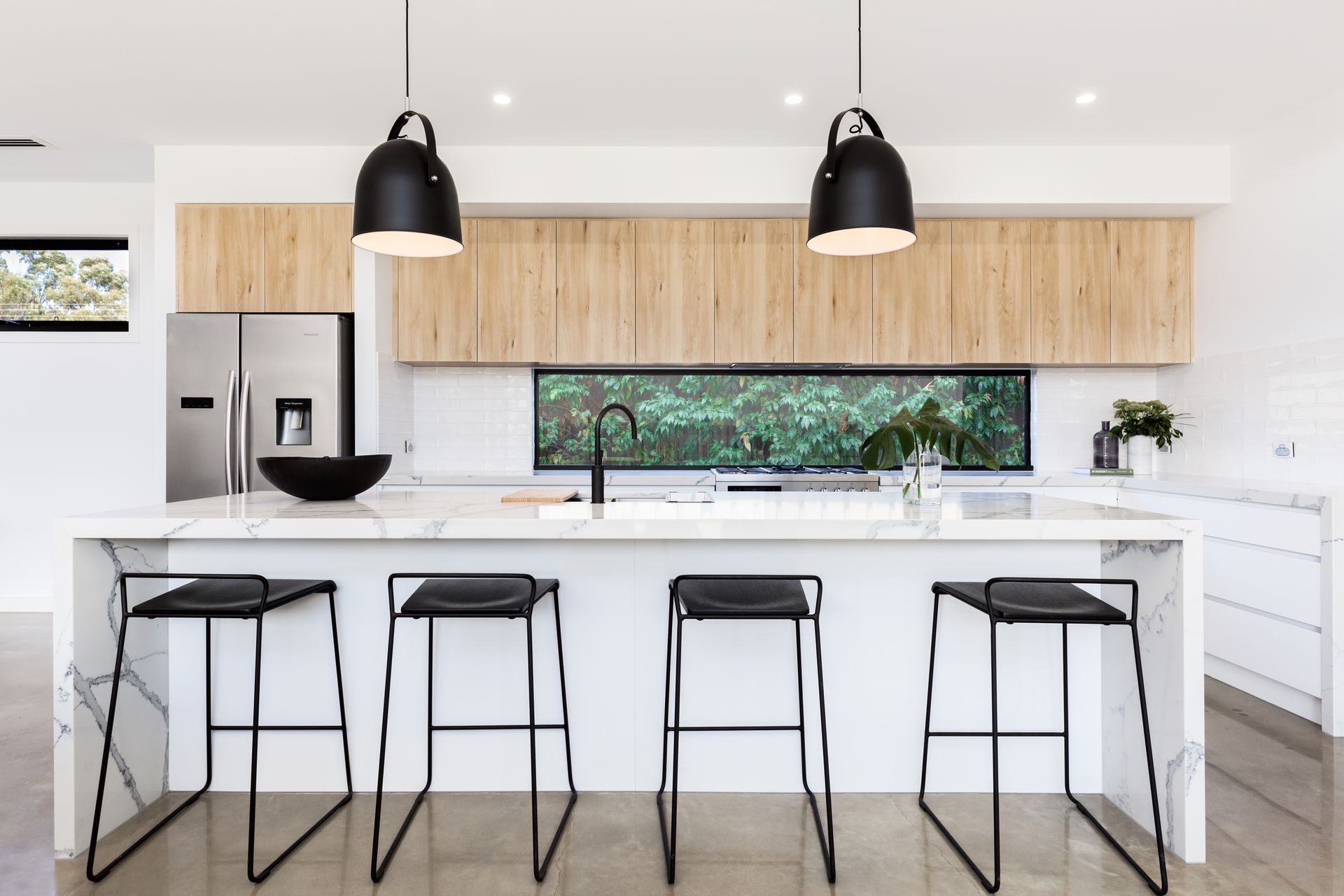 Modern Kitchen — Balaklava, S.A — Mack's Cabinets