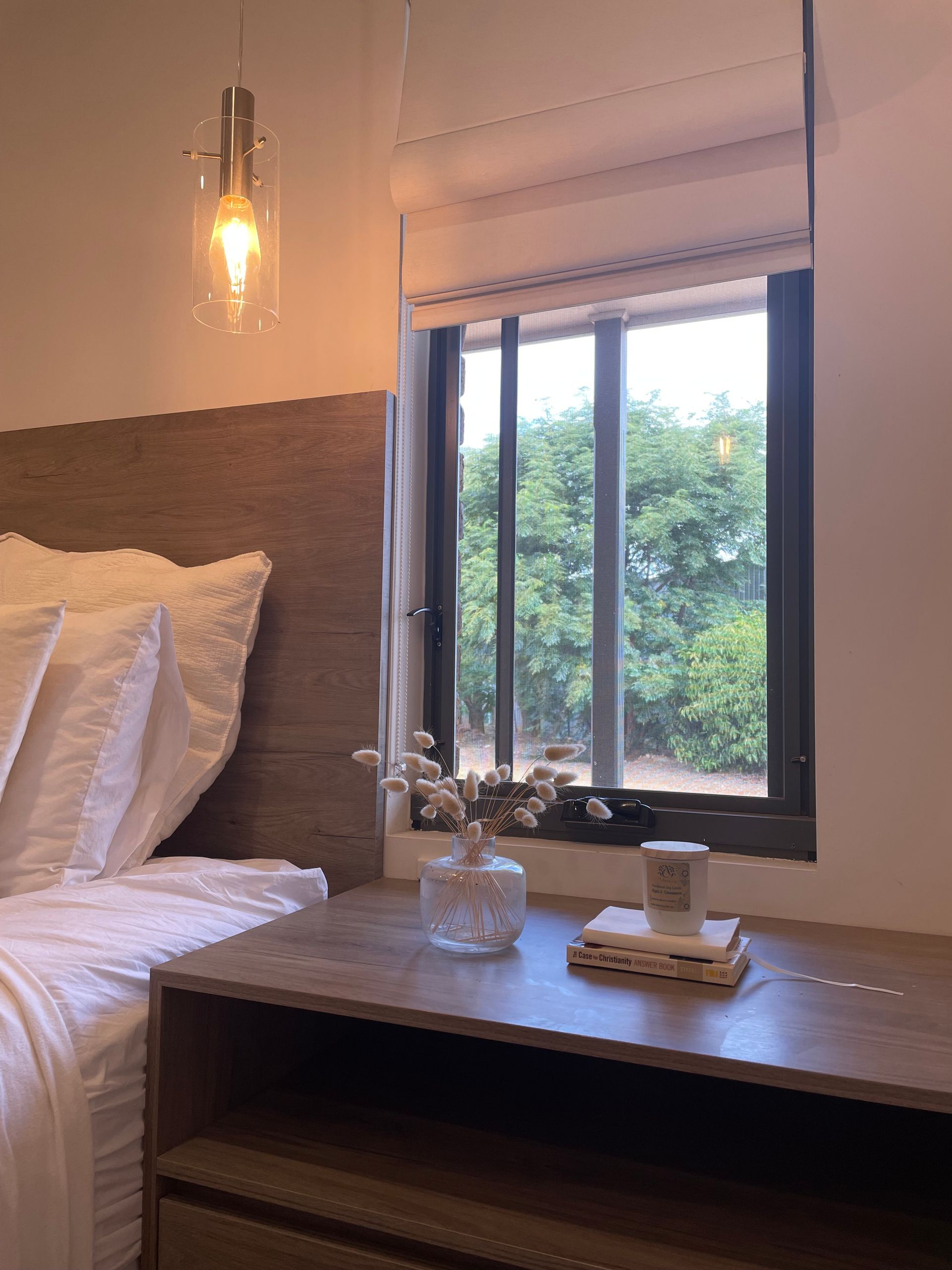 Built-In Side Tables — Balaklava, S.A — Mack's Cabinets