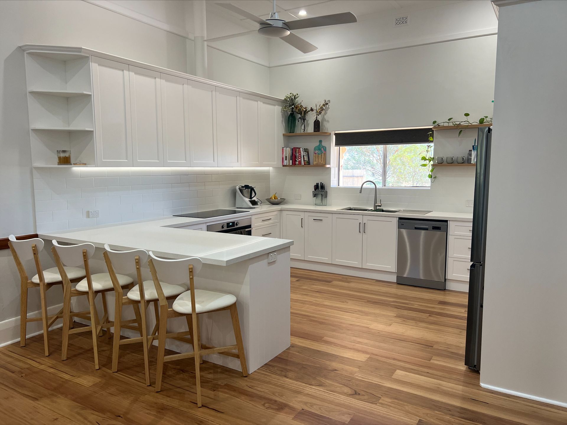Kitchen — Balaklava, S.A — Mack's Cabinets