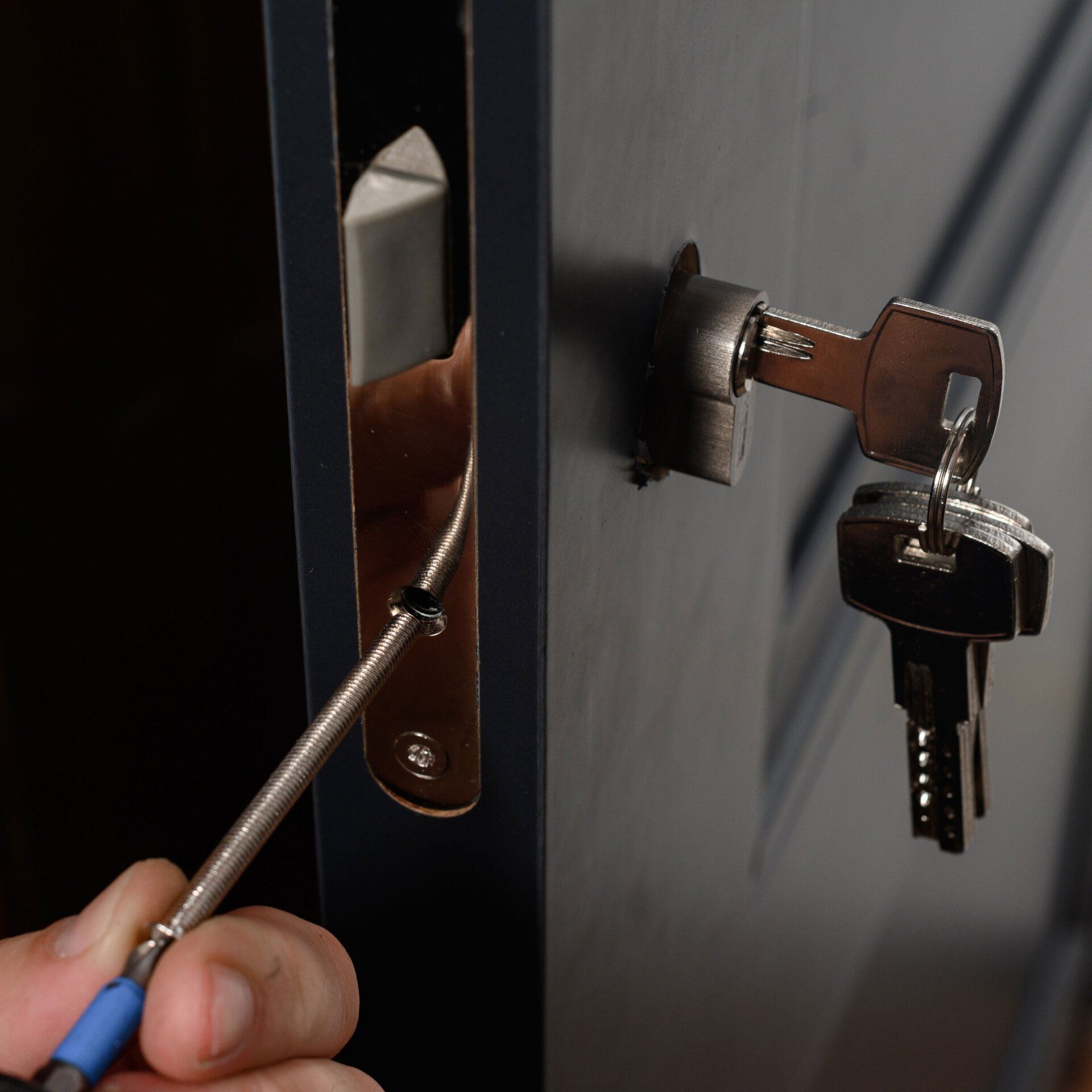 Installing new door lock
