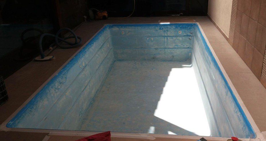 Conserto de piscina de fibra de vidro