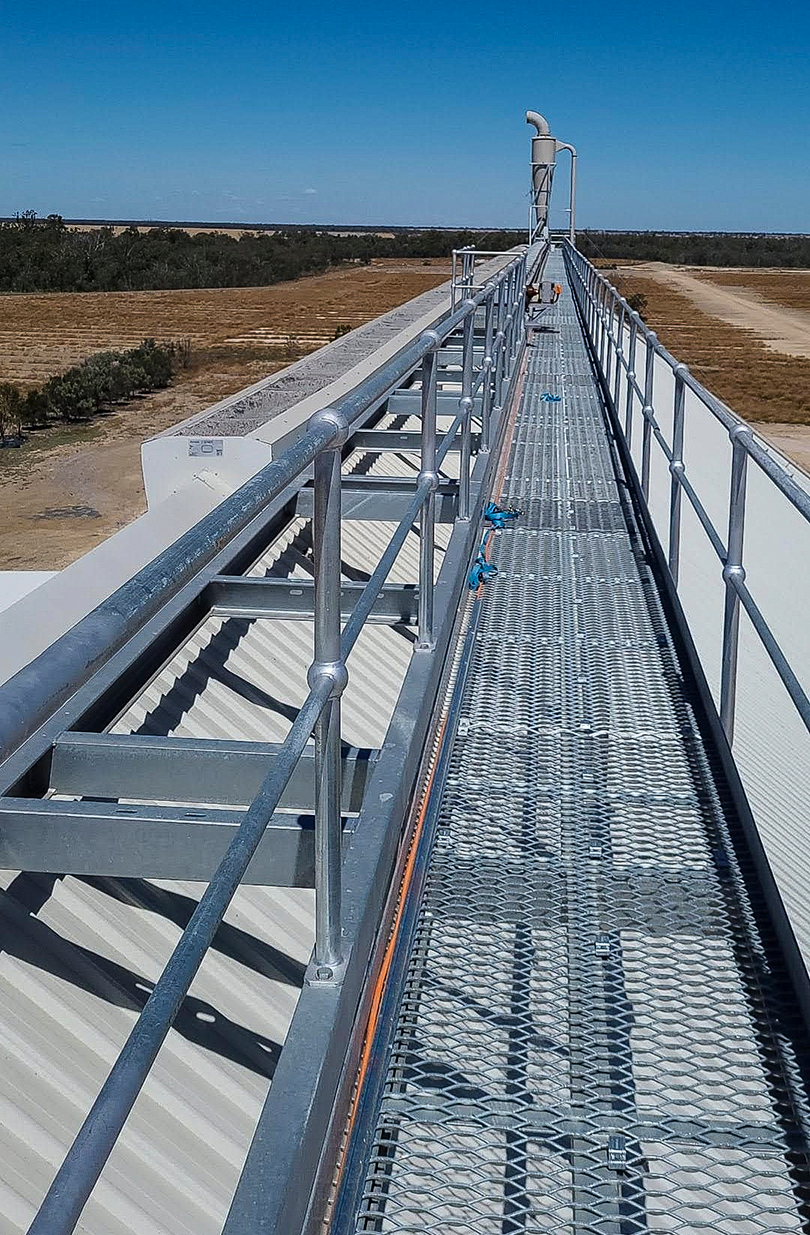 Cooling Equipment Mesh Platform Servicing Walkway