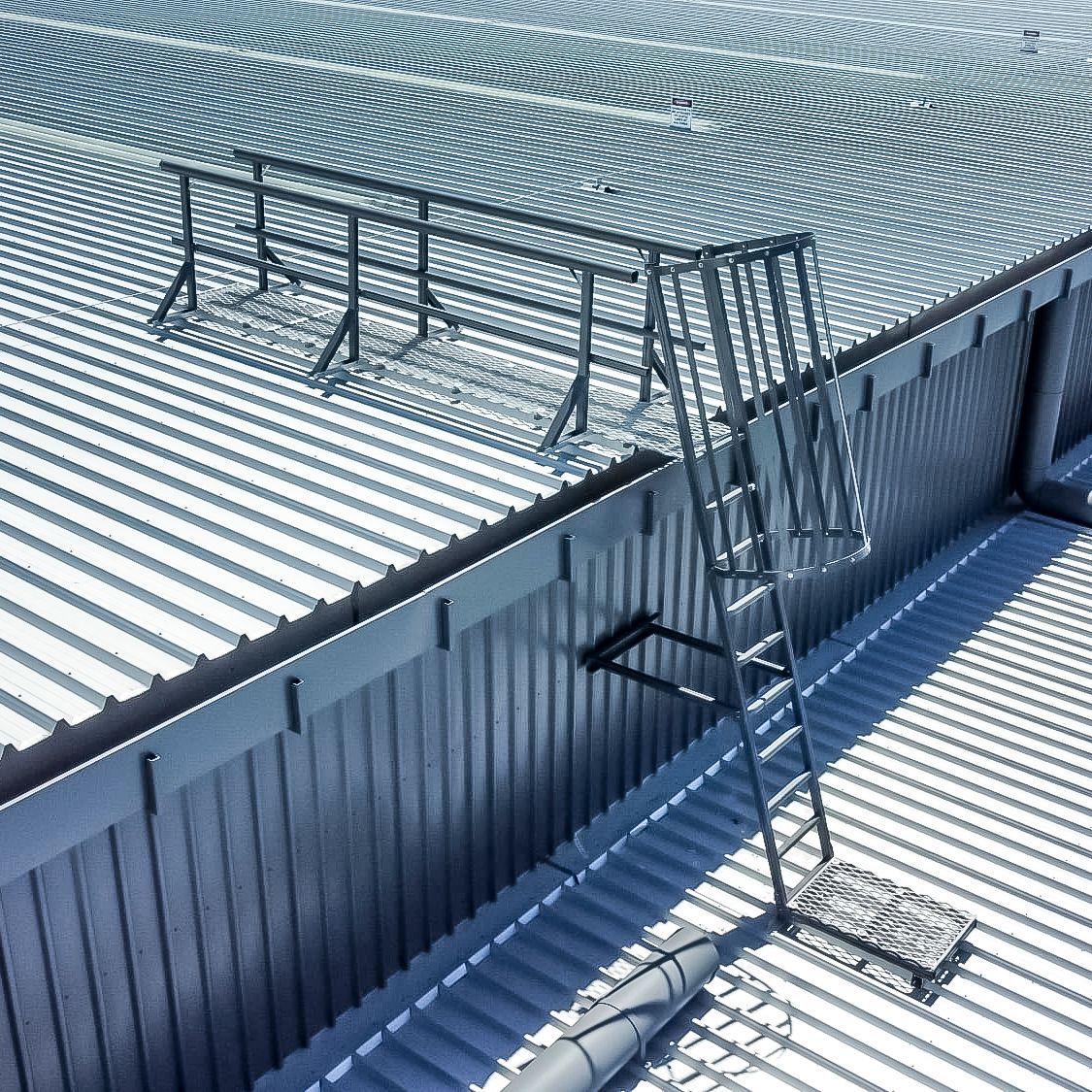 roof safety access engineered systems. aluminum ladder with guardrails