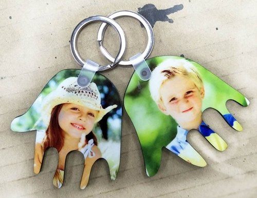 Learn about PHOTO KEY CHAINS