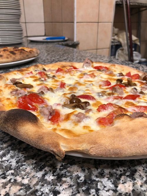pizza funghi