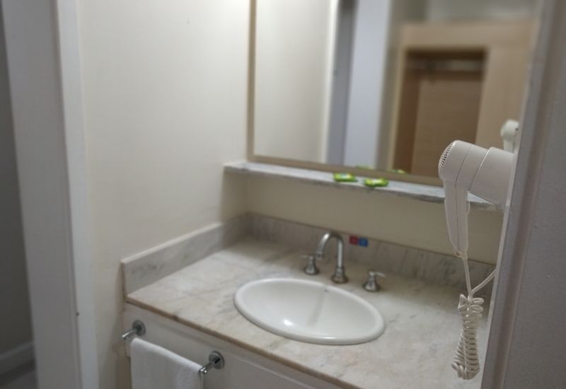 banheiro do quarto luxo duplo