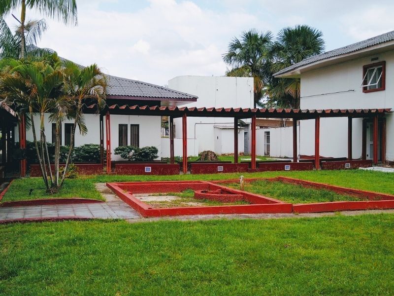 jardim interno do hotel