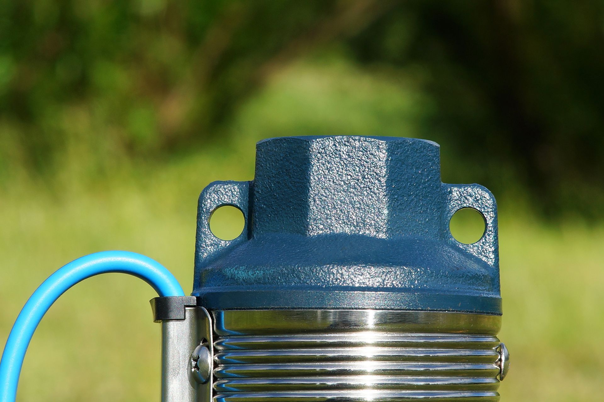 Professional-grade water well pump replacement with waterproof seal for residential boreholes. Professional-grade water well pump replacement with waterproof seal for residential boreholes.