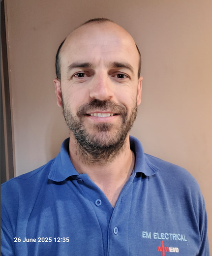 EM Electrical owner Angel