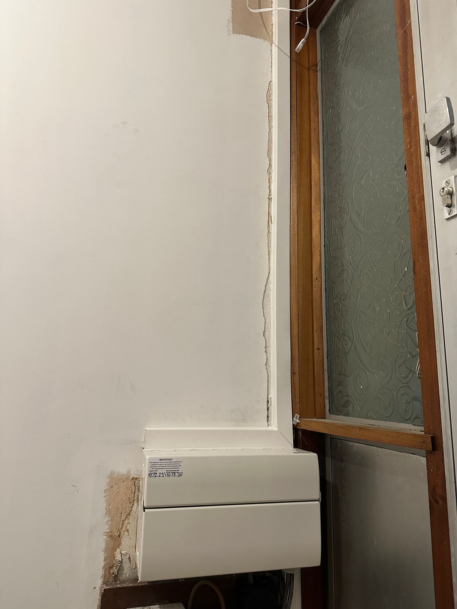 Emergency Electrician near me Swindon