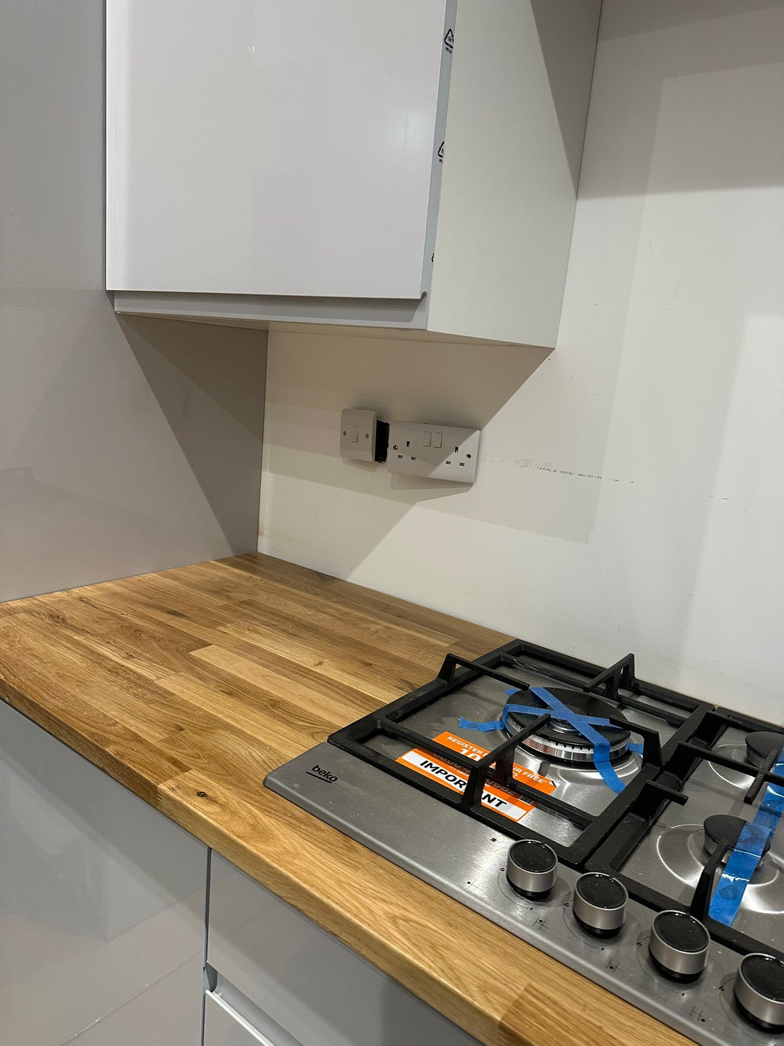 Emergency Electrician near me Swindon