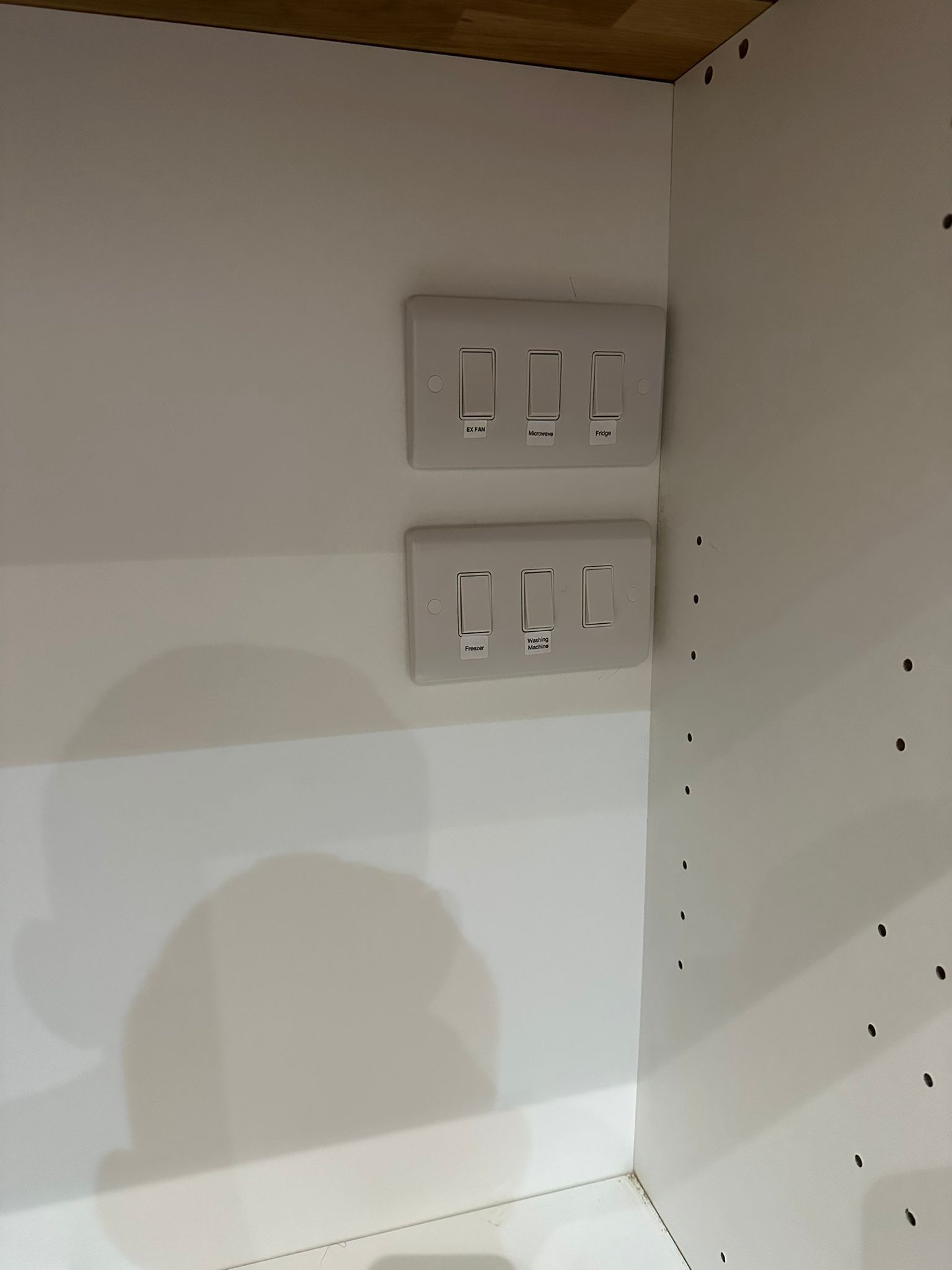 Emergency Electrician near me Swindon