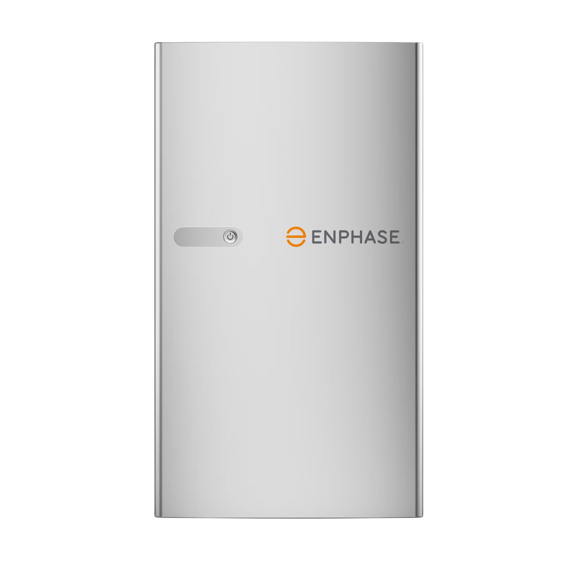 Grijze Enphase thuisbatterij met logo aan de muur.