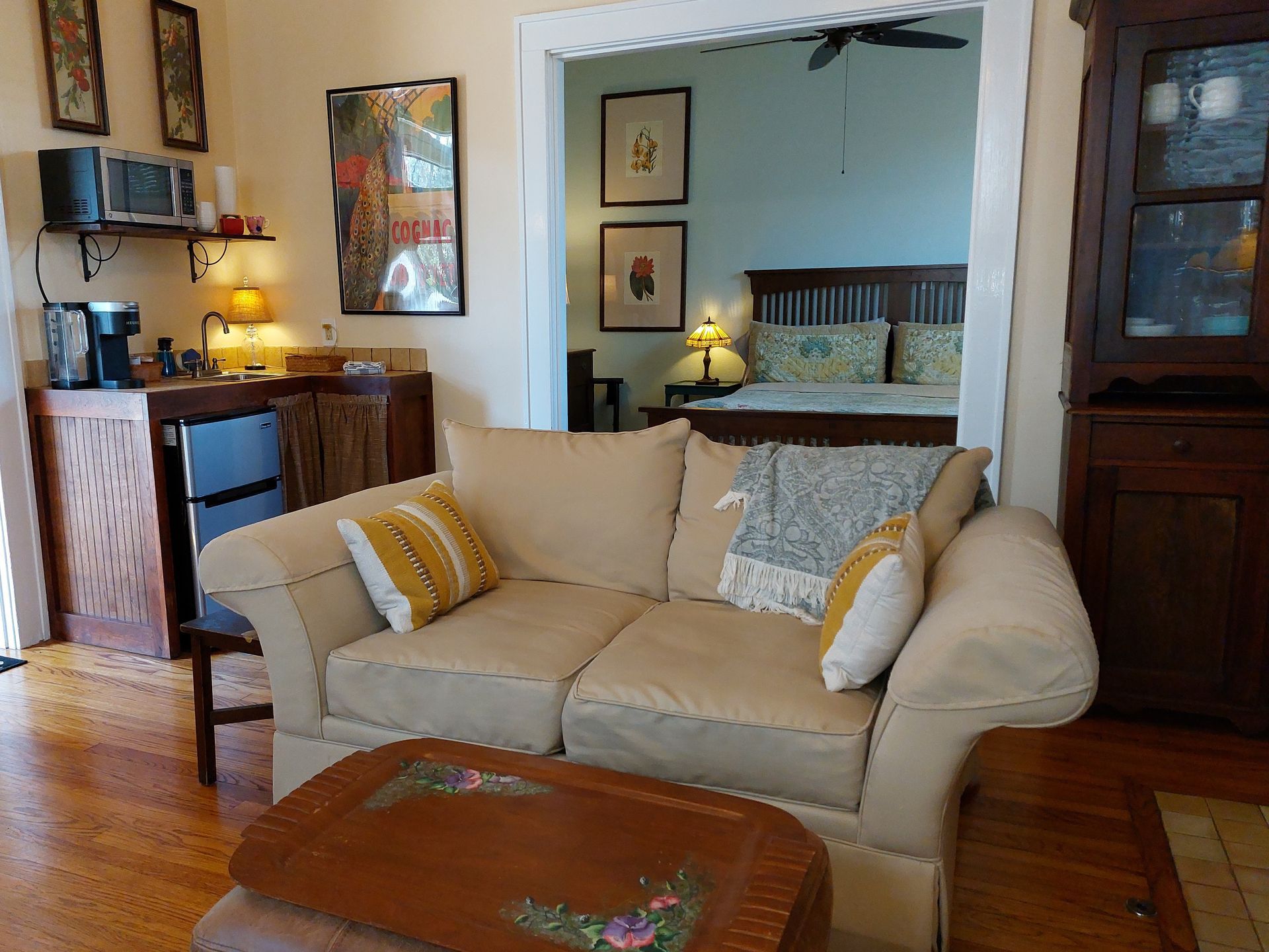 A living room with a couch and a coffee table